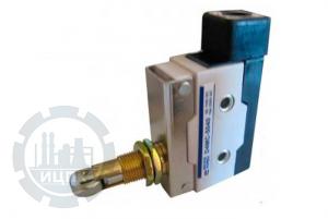 Фото микровыключателя D4MC-5040